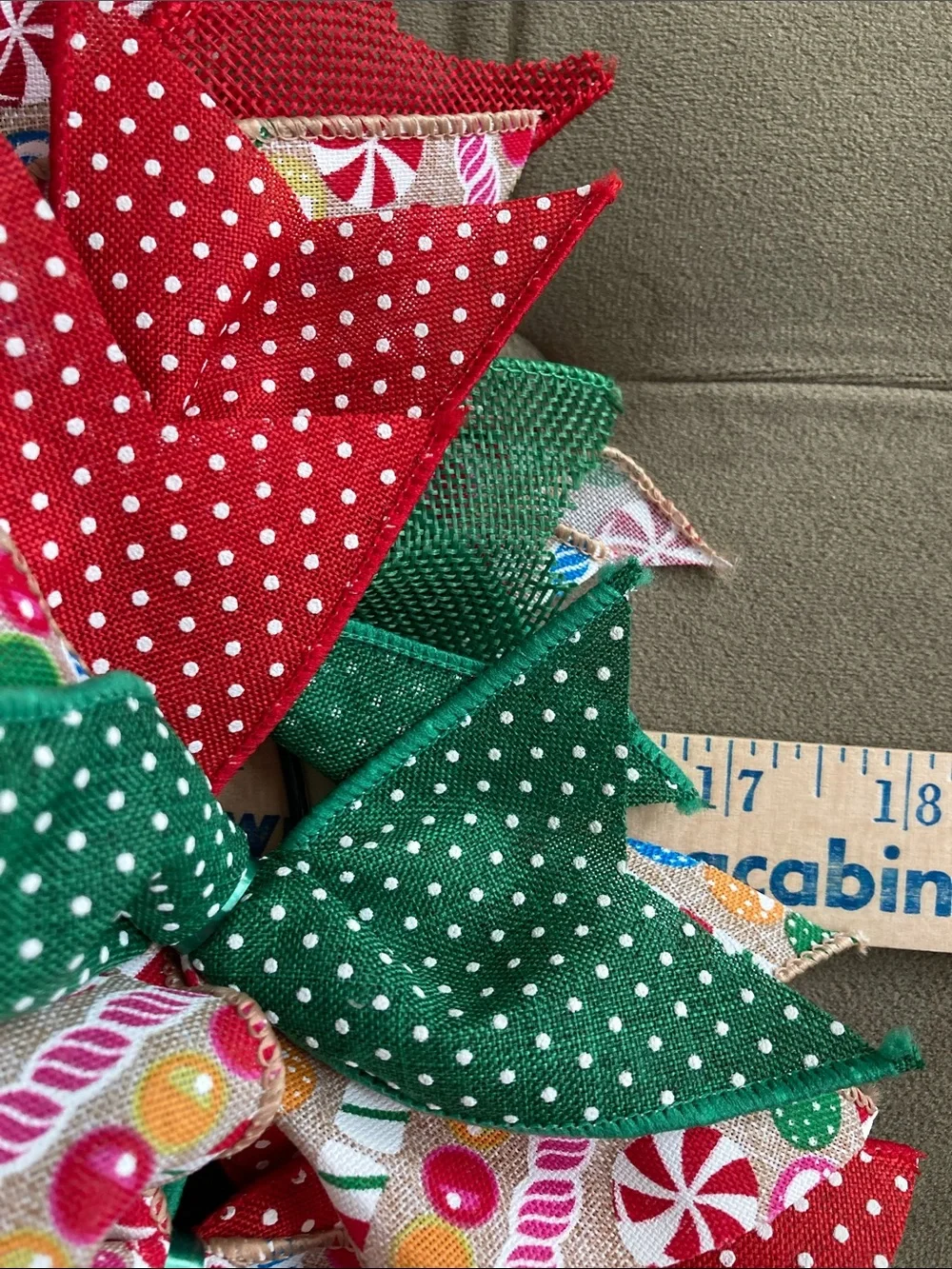 HANDMADE CHRISTMAS RAG RIBBON WREATH COTTAGECORE POLKA DOT ROUND 17 INCHES NWT